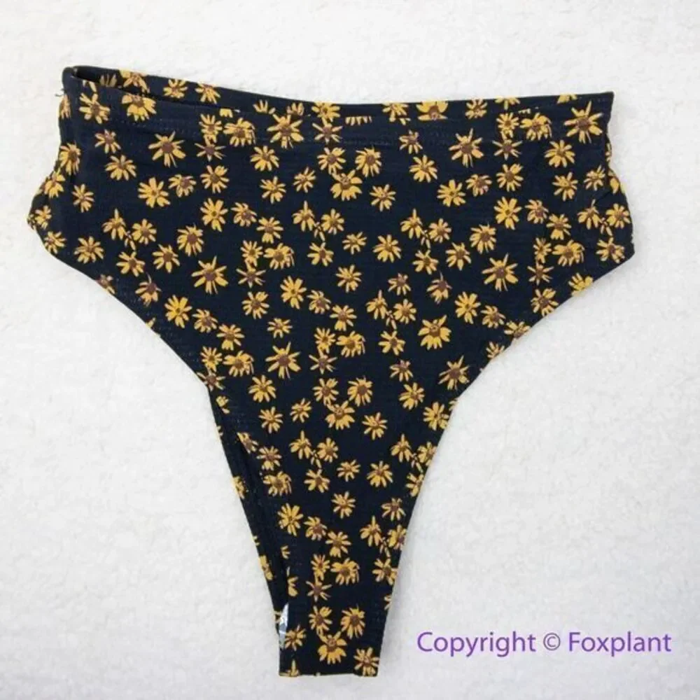 NEW  Free People x‎ Thrills black daisy high waist bikini bottom, US size XS